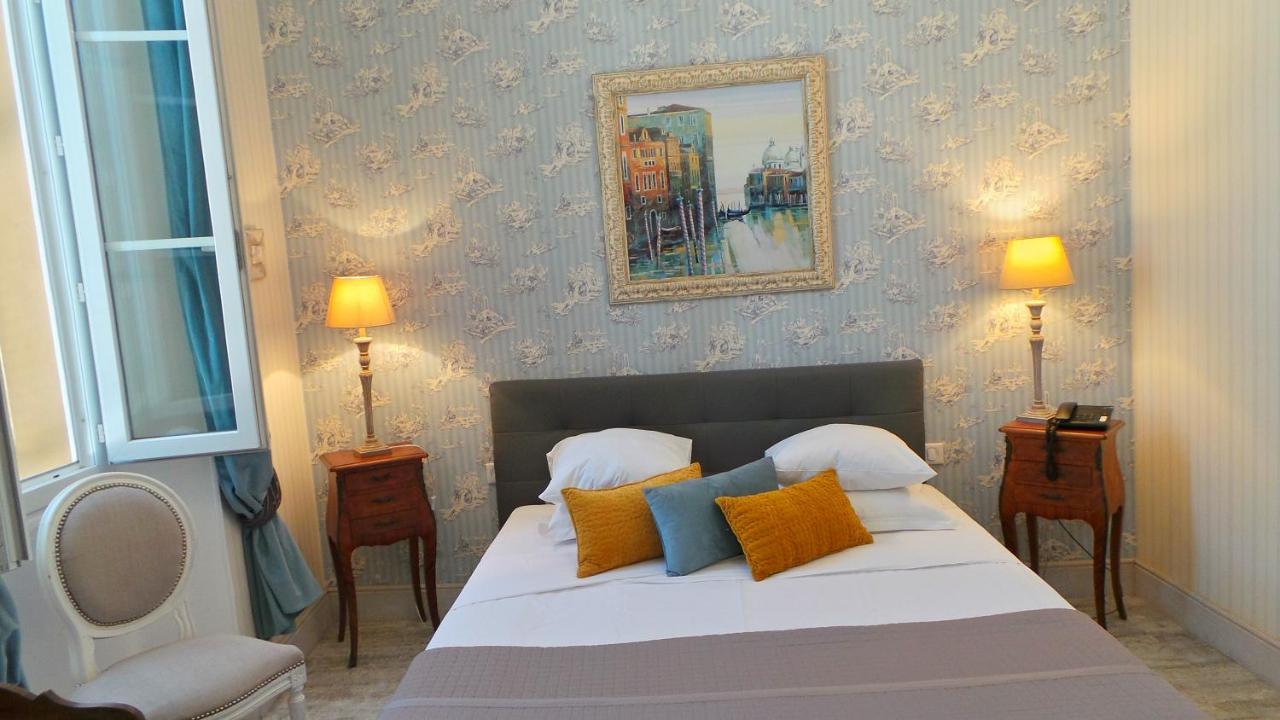 Hotel Relais Du Postillon Antibes Exteriör bild